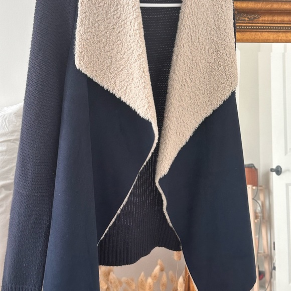 Cardigan - Picture 5 of 5